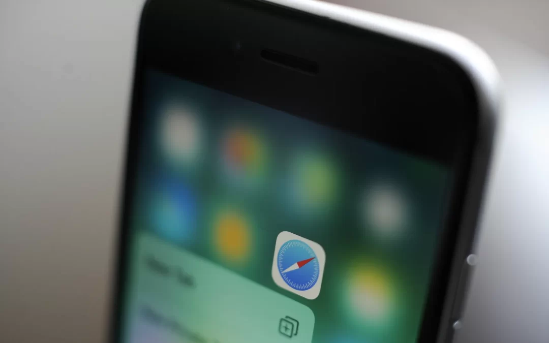 Google se desploma mientras Apple insinúa búsqueda con IA